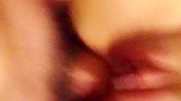 MILF Casada Liberal Gangbanged por Três Paus em Pornô Caseiro Amador