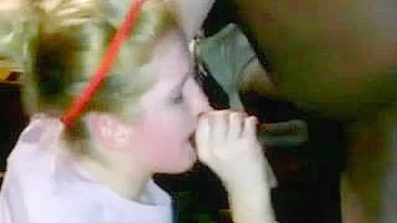 Garota da Facul em Ménage Interracial com Paus Pretos Grandes