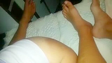 MILF Casada Swinger em Orgasmo de Suruba Caseira