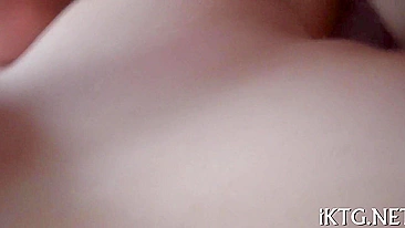 Suruba Bisexual Amadora com Foda em Grupo Caseira