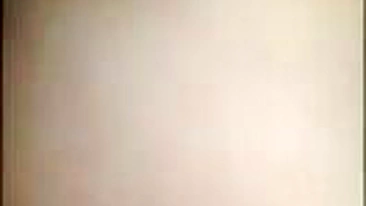 Esposa Peituda em Trio Quente com Marido e Amigo - Sexo Amador Caseiro