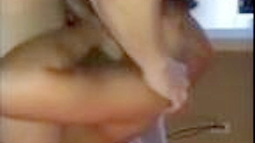 Esposa Safada em Sexo Selvagem com Marido e Amigos