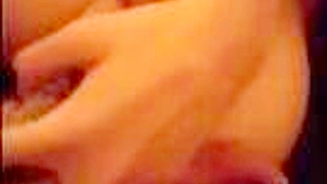 Loirinhas Universitárias de Peitos Pequenos Levam Pauzão em Trio Amador