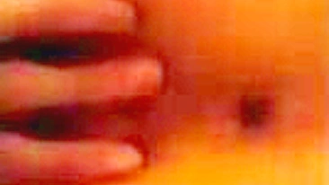 Loirinhas Universitárias de Peitos Pequenos Levam Pauzão em Trio Amador