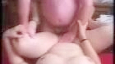 Ménage Bi de Casados Swingueiros com Cunilíngua e Foda em Grupo