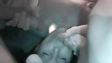 Esposa Casada em Orgia Selvagem com Gangbang Amador