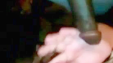 Vadia Branca Engole Várias Gozadas de BBC e CM