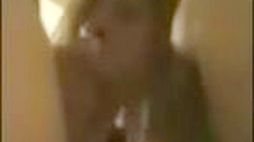 Ménage Bissexual de Universitárias - Vídeo Caseiro de Sexo em Grupo