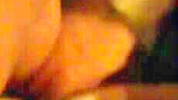 Esposa Swingueira Selvagem em Gangbang Compartilhada com Gozada na Boca