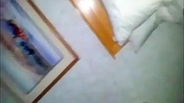 Trio Caseiro Amador com Esposa Gordinha, Marido Corno e Pau Novo