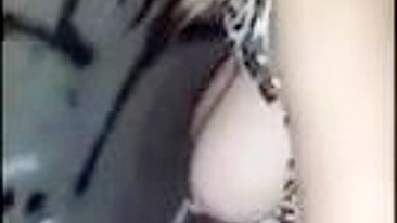 MILF Peituda Swingueira Gangbanged em Pornô Amador Caseiro