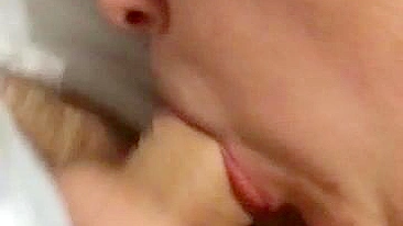 Esposas Casadas Trocam Boquetes e Foda em Grupo no Pornô Caseiro