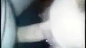 MILF Morena Amadora em Ménage com Peitões e Marido Corno