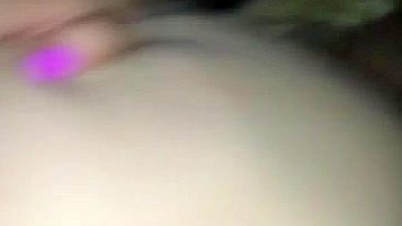 MILF Casada Dá uma Mão em Ménage Amador