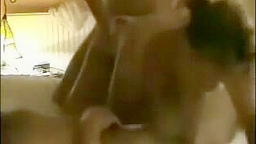 Esposa Caseira em Gangbang com Dupla Penetração e Sexo Anal