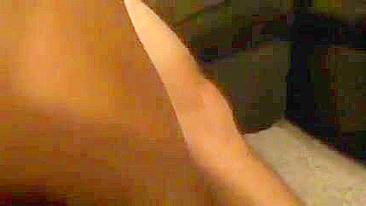 Garota Alta e Magra em Ménage Amador com Dois Paus e Gangbang