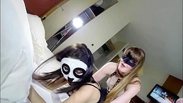 Ménage Francês Amador com Lésbicas, Anal e Swing Caseiro