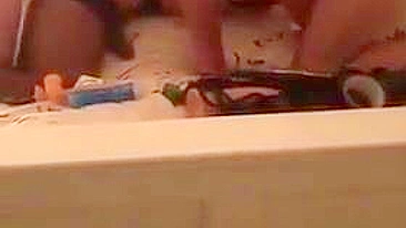 Primeira Gangbang da Esposa Amadora com Três Paus