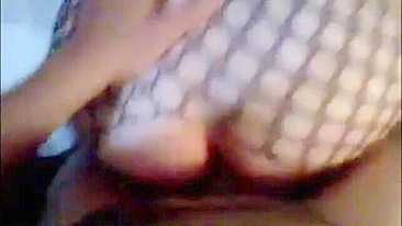 Latina Casada Swingueira em Foda Selvagem com Corno e Amigos