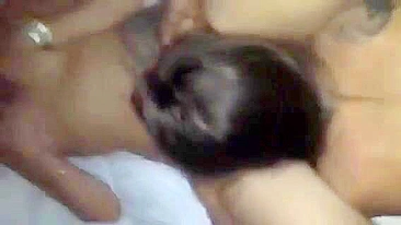 Namoradas Bissexuais em Suruba Caseira com Oral e Swing