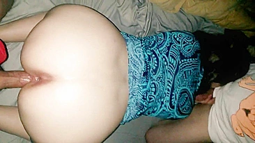 Noite Selvagem de Esposa MILF com Três Swingueiros Amadores