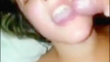 Trio Amador com Morena Fazendo Boquete e Gangbang