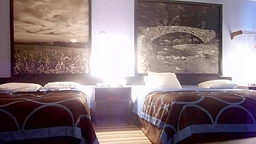 Threesome Amador de MILF Pego em Câmera Escondida