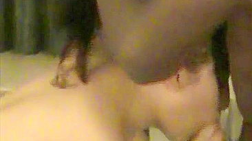 Esposa Asiática Interracial em Boquete e Trio com Pau Preto Grande