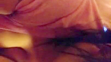 MILF Gordinha em Trio Caseiro com Dois Machos