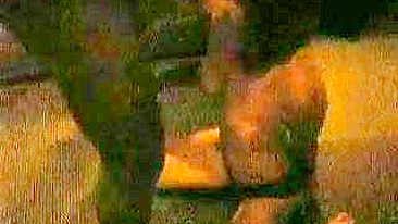 Puta Miúda Amadora em Primeiro Trio Interracial com Pau Preto Grande