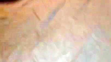 MILF Casada em Primeiro Ménage com Dois Negões