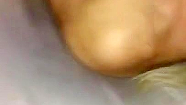 MILF Casada em Primeiro Ménage com Dois Negões