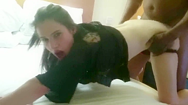 Corninho Interracial com Paus Pretos Grandes - Esposa Caseira