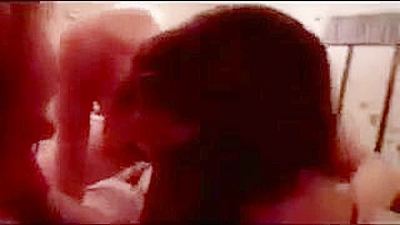 Trio Caseiro com Vadias Loucas por Porra