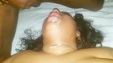 Gangbang Creampie Interracial de MILF Gordinha Amadora