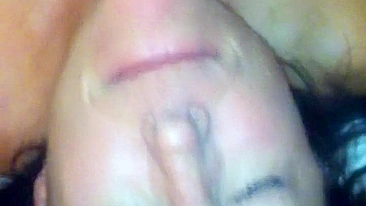 MILFs Interraciais Dividindo Negão em Ménage Amador