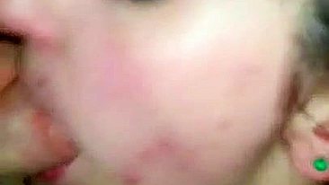 Esposa Amadora Leva Duas Gozadas na Cara em Gangbang com Marido Corno