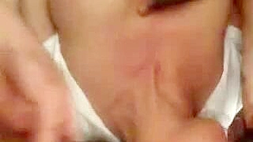 MILF Preta Swing Esposa Dupla Penetração Anal com Loira Novinha