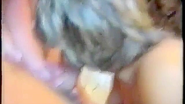 Ninfas Bissexuais Amadoras Chupando Duas e Gozando, Lésbicas na Orgia