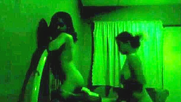 Ménage Amador Noturno com Gemidos Reais