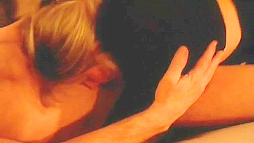 Esposa em Trio Interracial com Pau Preto Grande e Marido