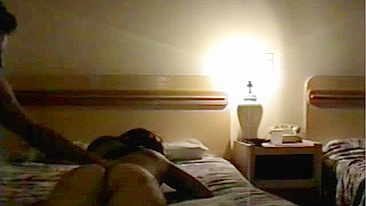 Gangbang Latina Interracial com BBW e Corno em Ménage