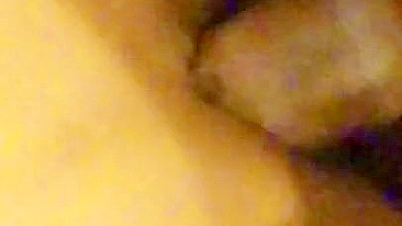 Morena em Primeiro Ménage com Peitinhos - Pornô Caseiro Amador