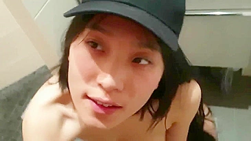 Ménage Asiático Caseiro Amador com Dupla Gozada FMM Gangbang