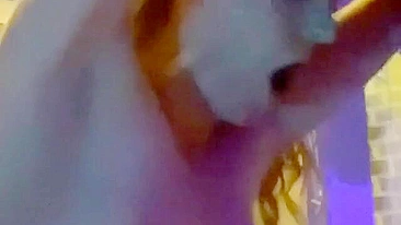 Loira Amadora em Ménage na Véspera de Ano Novo