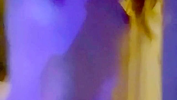 Loira Amadora em Ménage na Véspera de Ano Novo