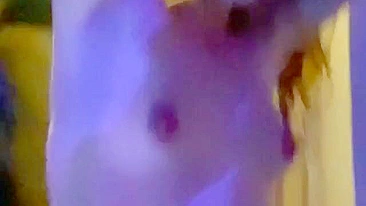 Loira Amadora em Ménage na Véspera de Ano Novo