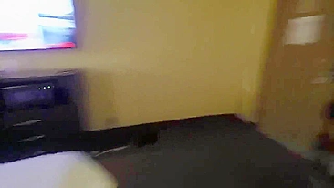 Gangbang Interracial de Hotwife com Marido Corno