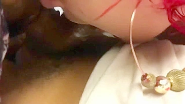 Trio Interracial com Paus Pretos Grandes e Chupada Babada