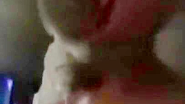 Cougar Louca em Trio Caseiro com Garoto da Facul e Esposa